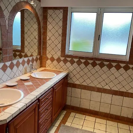 Propriete Maria Avec Grande Piscine *